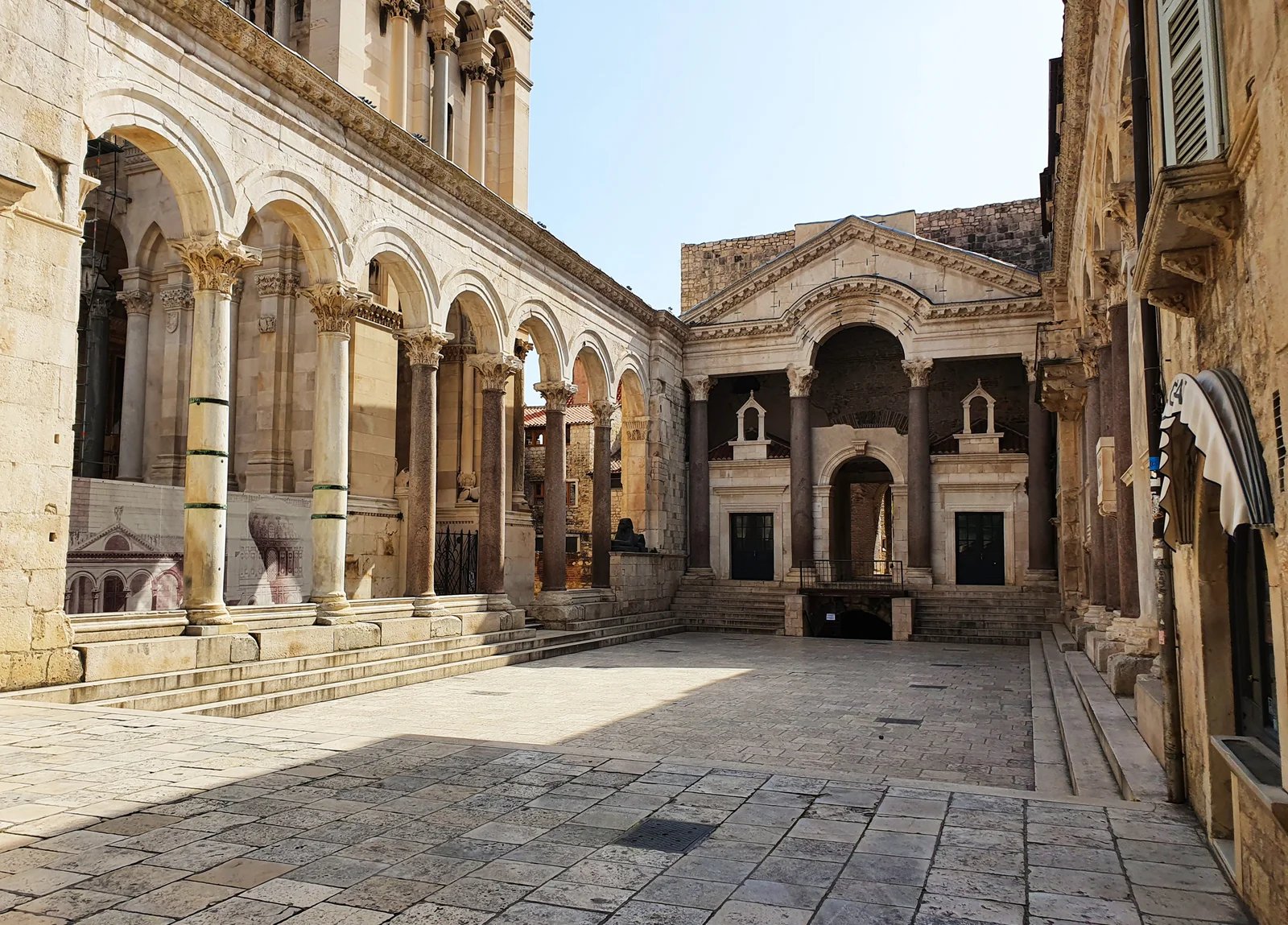 Peristyle Square at the heart of Diocletian's Palace